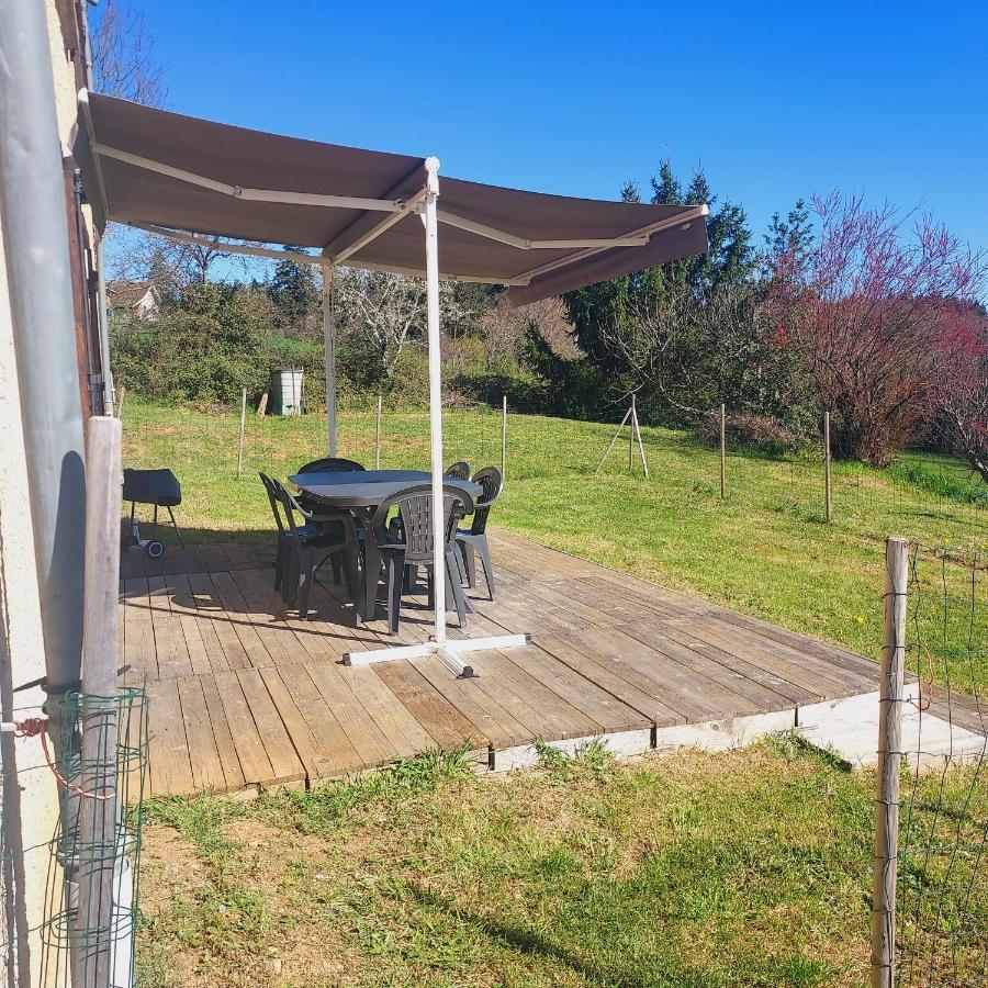 Apartmán Au Petit Bois Magique Payrac Exteriér fotografie